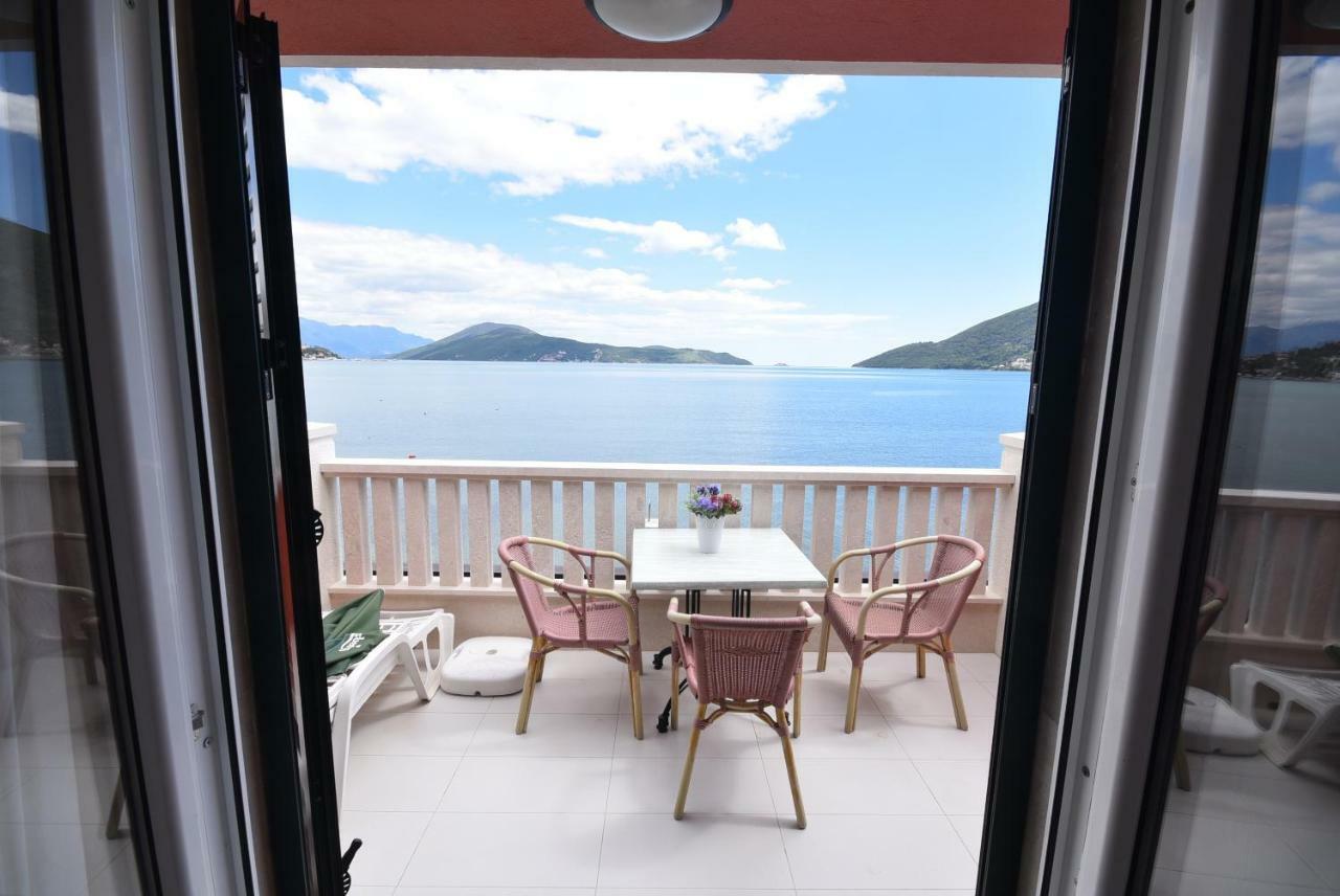 Grifone Coastline Apartment Herceg Novi Exterior photo